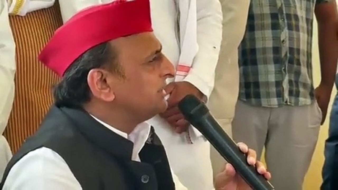 Video: आजम की सजा पर अखिलेश यादव बोले-धर्म के कारण आजम के साथ हो रहा अन्याय