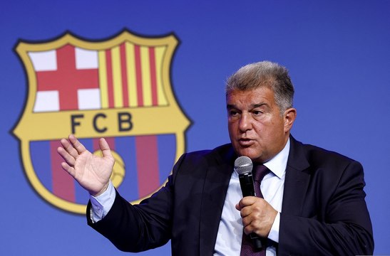 Breaking News - Barcelona president Laporta charged with suspected bribery