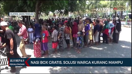 Скачать видео: Pengusaha Muda Bagi-Bagi Nasi Box Gratis di Alun-Alun Klaten