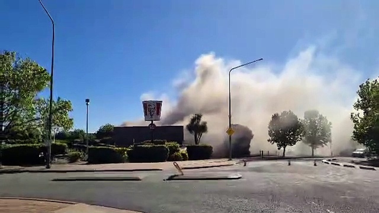 Fire breaks out in Tuggeranong KFC