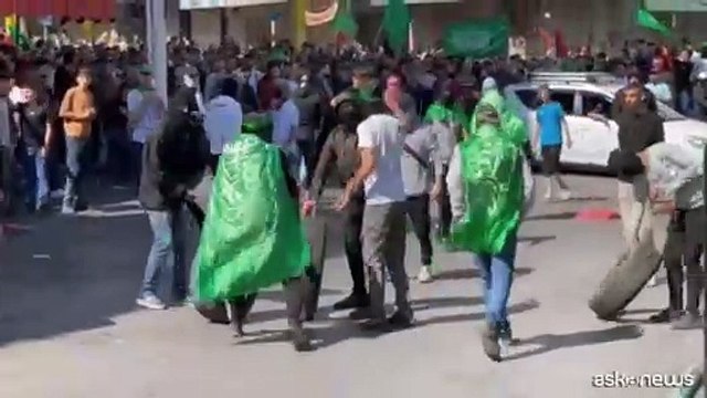 Scontri tra manifestanti palestinesi e forze israeliane a Hebron