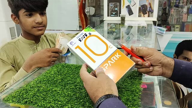 NEW MODEL TECNO SPARK 10C 30000.UNBOXING __ AT MADNI MOBILES __