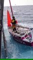 Marinha resgata velejador ferido após queda ao mar ao largo de Aveiro