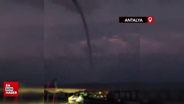 Antalya'da denizde oluşan hortum cep telefonu kamerasında