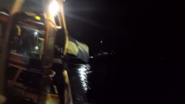 백령도 인근에서 불법 조업하던 중국 어선 2척 나포 / YTN