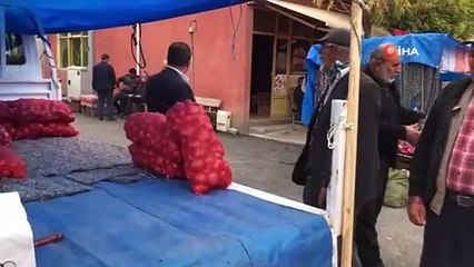 Un vendeur d'oignons fera don de ses revenus pour aider la Palestine