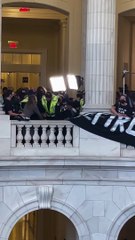 اقتحام مبنى الكونجرس الأمريكي