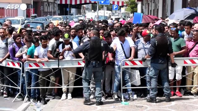 Migranti, nel 2022 in Italia quasi 500mila permessi di soggiorno