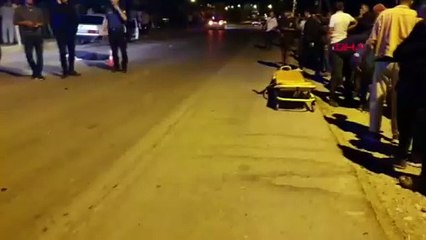 Collision moto-voiture : 1 mort, 4 blessés