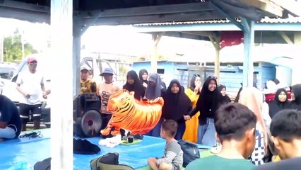 Wisata Kegiatan Ramah Tamah Penamatan Kelas 9 SMPN 22 Lantari Jaya bertempat di Pantai Kalomang Kab. Kolaka