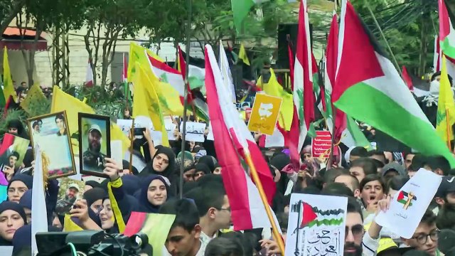 Libaneses atendem chamado do Hezbollah em solideriedade aos palestinos