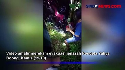 Descargar video: Pendeta Terkemuka Toraja Meninggal, Minibus Terjun ke Jurang Sedalam 30 Meter