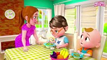 Dolly and the Baby are playing with bubbles! Fun Cartoon for Kids