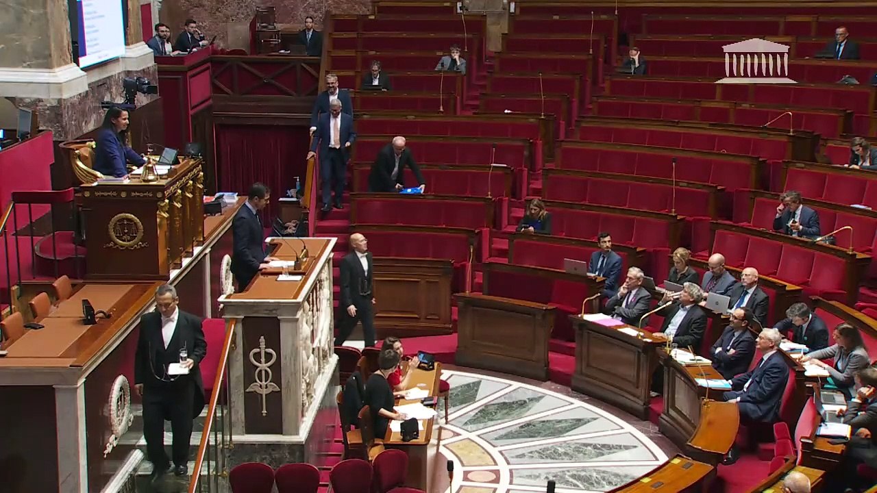 1ère séance : Débat sur la dette ; Engagement de la responsabilité du gouvernement (art 49.3) sur le projet de loi de finances pour 2024 - Mercredi 18 octobre 2023