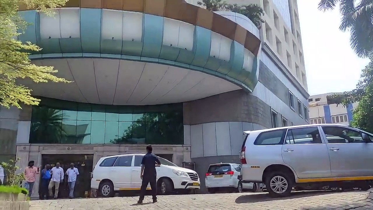 Income Tax Department Seizes Unaccounted Cash and Gold Bullion Worth Rs 60 Crore