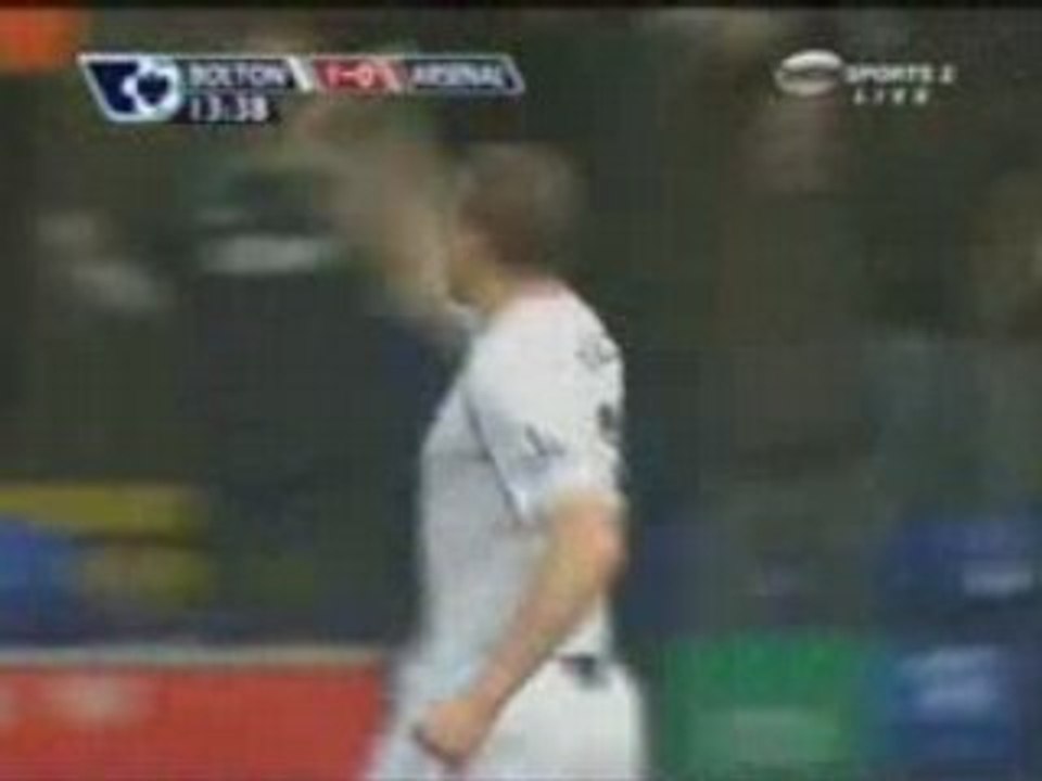 โบลตัน 1-0 ปืน