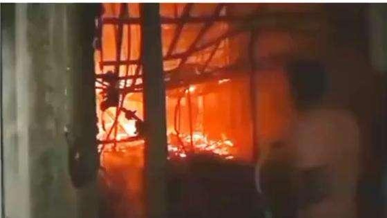 झालावाड़: बंद पड़ा रेस्‍टोरेंट में लगी भीषण आग, कईं घंटों की मशक्‍कत के बाद पाया काबू