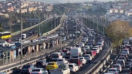 İstanbul'un bazı bölgelerinde trafik yoğunluğu yaşandı