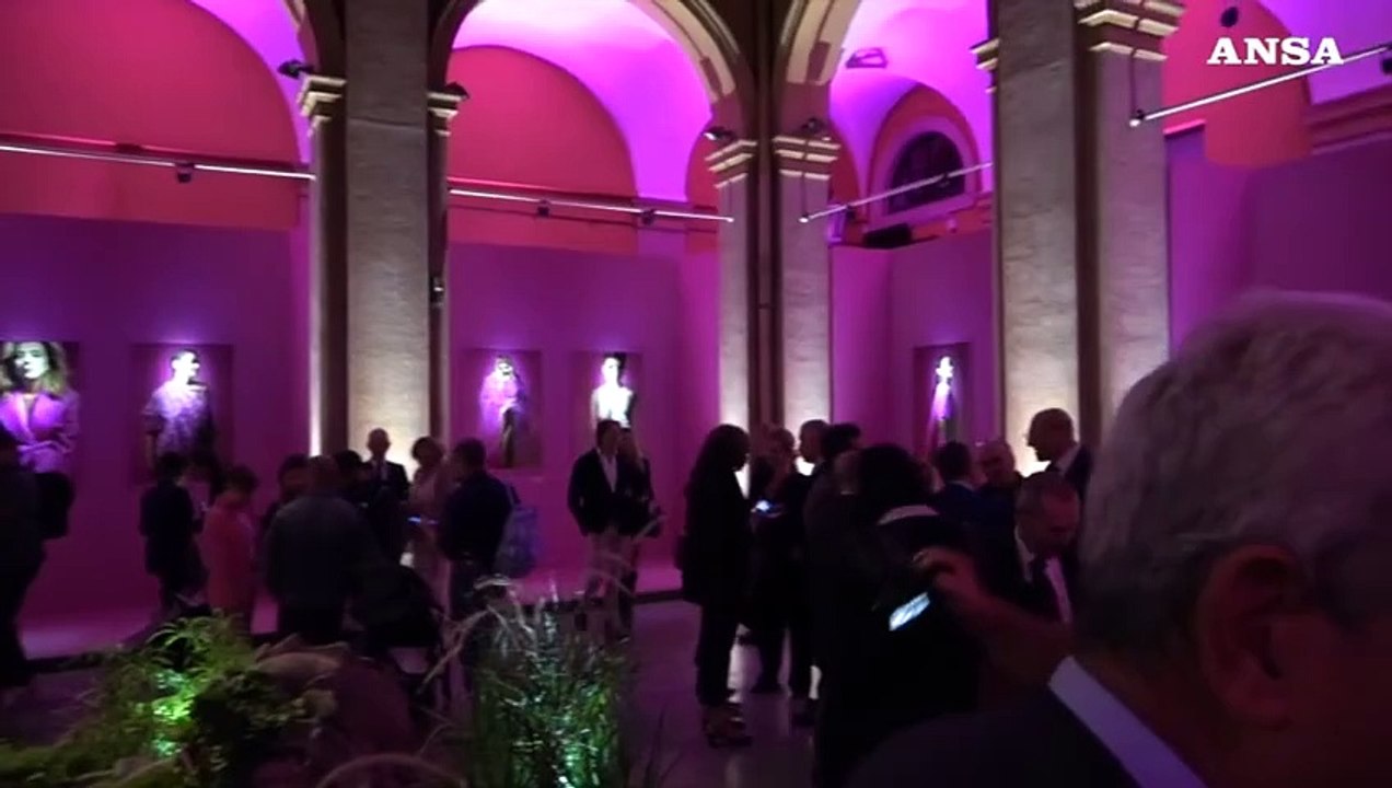 Tumore al seno, a Roma una mostra per l'Ottobre...