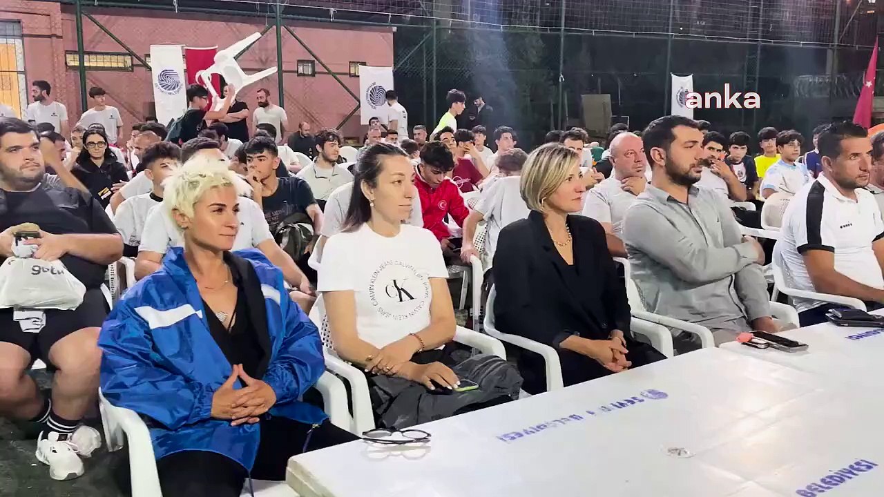Début du 3e tournoi de tennis de pied traditionnel de la municipalité de Seyhan