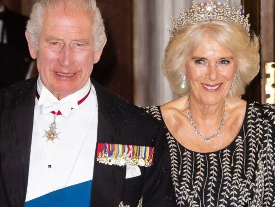 Königin Camilla trägt zum ersten Mal Lieblingstiara der Queen