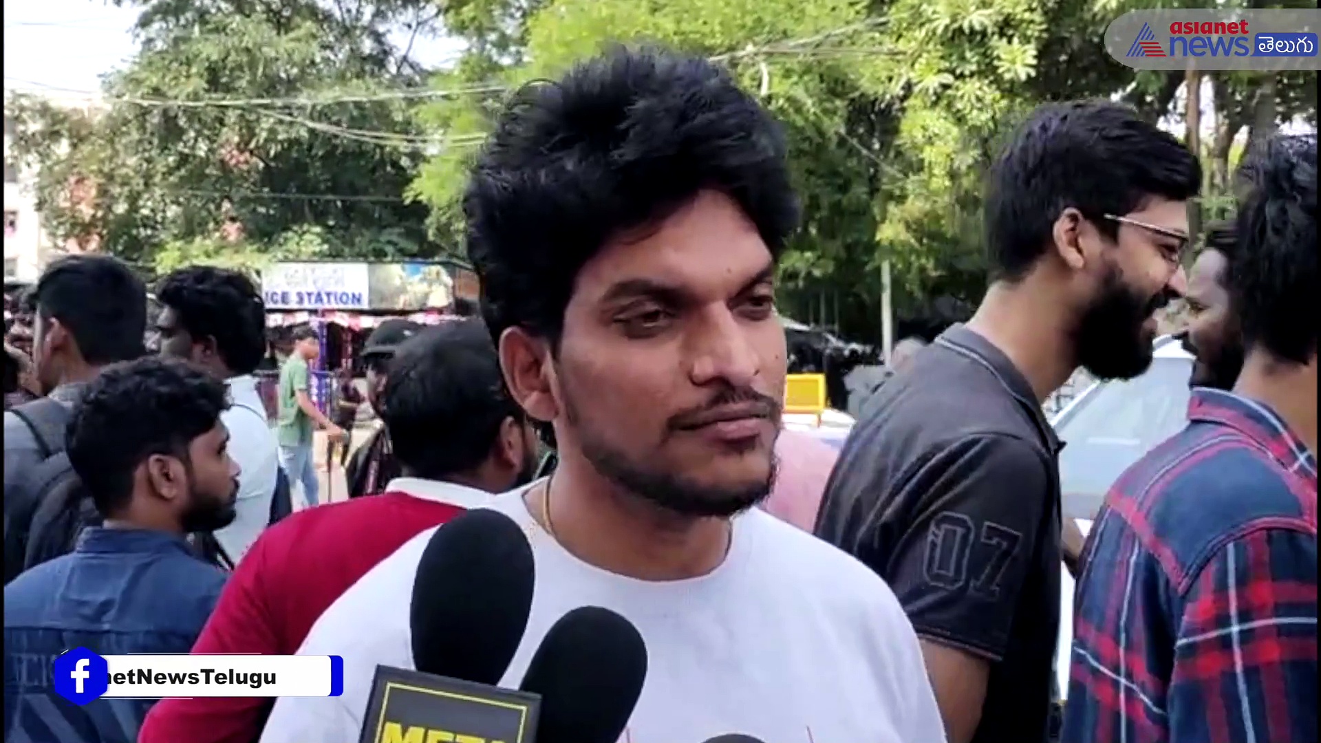 లియో మూవీ పబ్లిక్ టాక్: ఫైట్స్...ఫైట్స్...మొత్తం ఫైట్సే...లోకేష్ మార్క్ మూవీ...