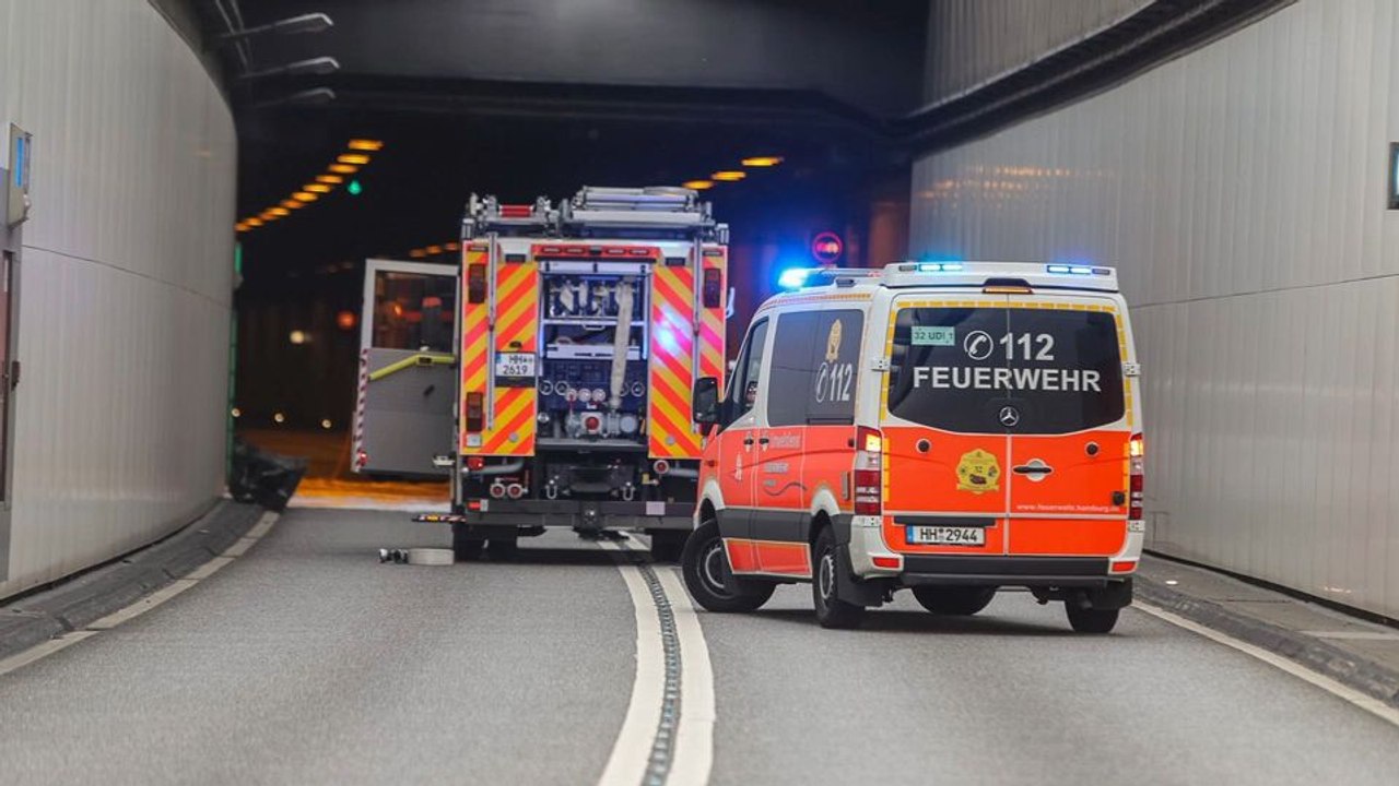 Großbrand im elbtunnel: sieben verletzte
