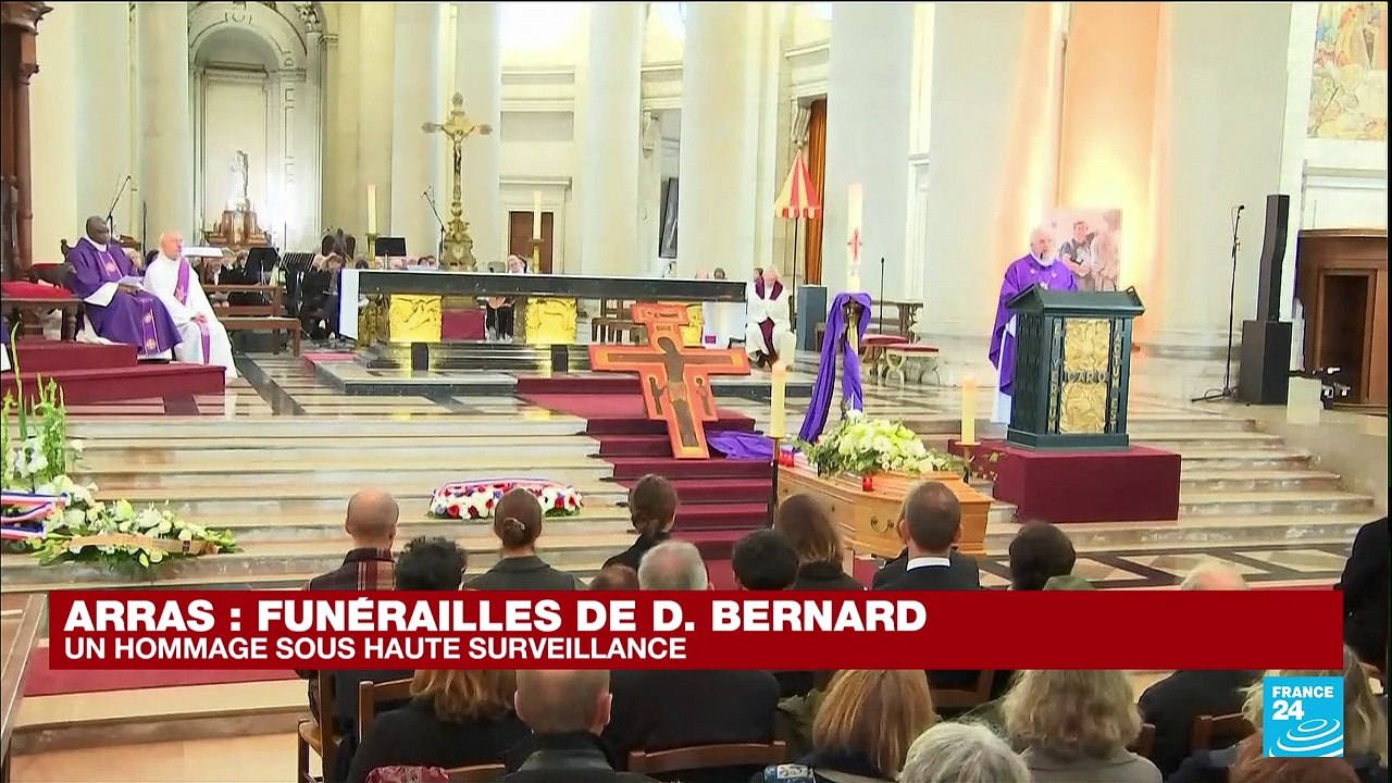 Funérailles de Dominique Bernard  : Arras a rendu un dernier hommage au professeur assassiné