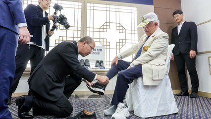 보훈부, 6·25 참전 유공자에 '맞춤형 신발' 헌정 / YTN