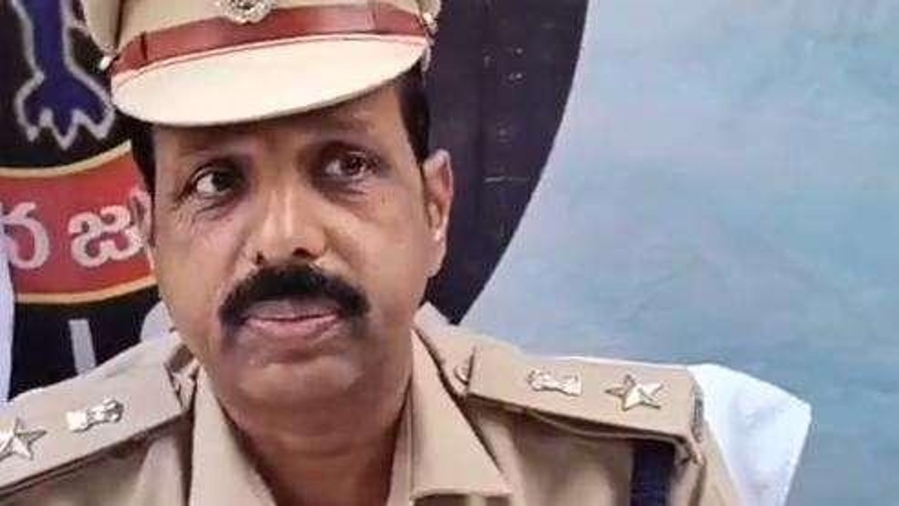 నంద్యాల జిల్లా: పట్టణంలో నాలుగు కేజీల గంజాయి స్...