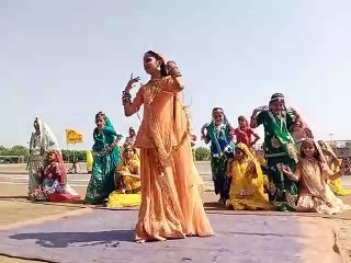 खेलों को अपने जीवन का अभिन्न अंग मान नियमित खेलें