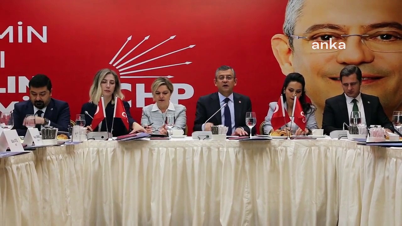 Özgür Özel： ＂Nous constatons que nous recevrons plus de signatures que prévu et un soutien bien plus important que prévu. Nous gagnerons le Congrès＂