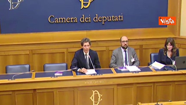 Migranti, Magi (+Eu): Pi? lavoratori stranieri per modificare rapporto debito-Pil, lo dicono i dati