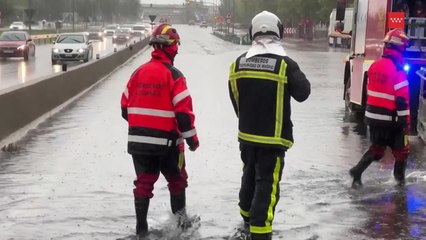 Colapso en Madrid en el día en que se bate el máximo histórico de lluvia en el centro de la capital desde 1972