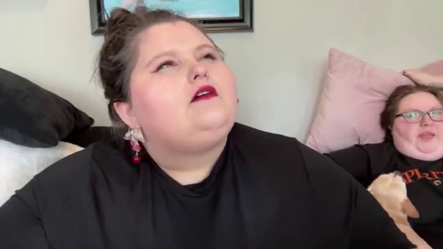 Foodie Beauty & Amberlynn Reid's Hypothetical Video Chat Planning A Road Trip & Waiting For Greek Food