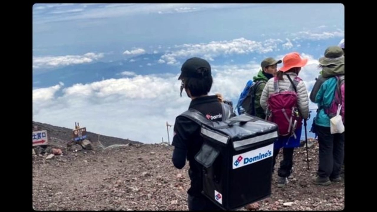 Domino's Delivered to the Top of Mt Fuji MYTH