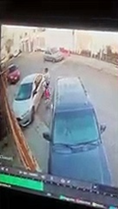 Hombre le quita la vida a policía