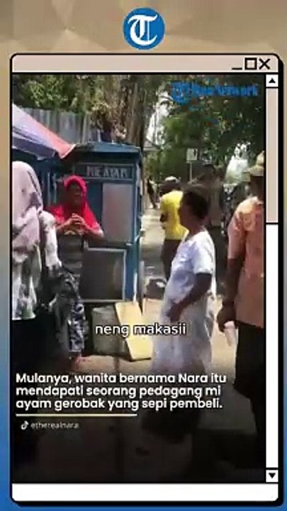 Berhati Mulia Wanita Ini Borong 50 Porsi Mi Ayam Gerobak untuk Dibagikan ke Orangorang Sekitar_720p