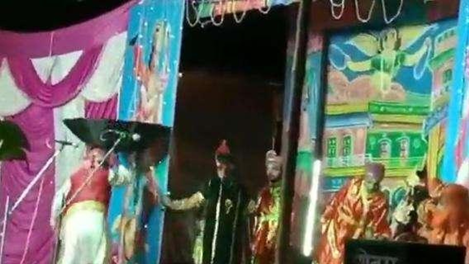 ⁣मिर्जापुर: भरे राजदरबार में हो गई