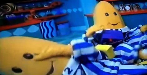 Download Video: Bananas in Pyjamas Bananas in Pyjamas E027 Banana Shop