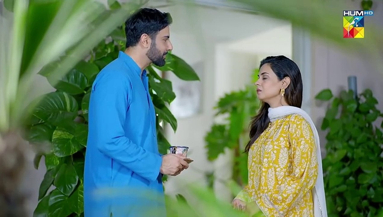 Apko Pata Hai Mein Kya Kam Karti Hun.. #amarkhan #noorhassan - Bus Hostess - FLO Digital