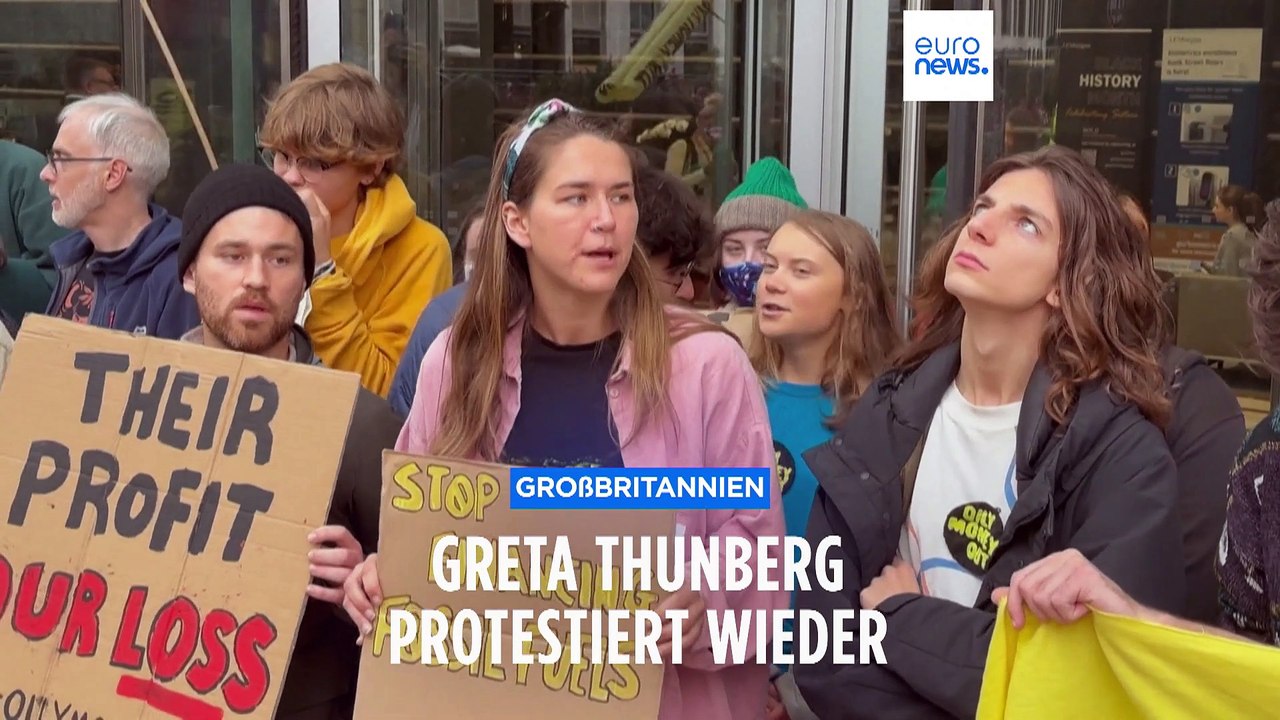 Protest vor JP Morgan: Greta Thunberg mischt sich unter Aktivist:innen