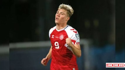 Manchester United ace Rasmus Hojlund has been handed the ultimate backhanded compliment