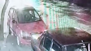 Akhisar'da meydana gelen trafik kazası kameralara böyle yansıdı