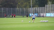 Bayer - Quand Xabi Alonso régale à l'entraînement avec ses passes fouettées