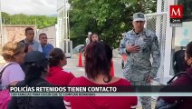 Esposa de policía retenido en Chiapas pide llegar a un acuerdo para su liberación