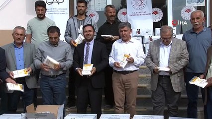 Arıcılara arı keki dağıtıldı