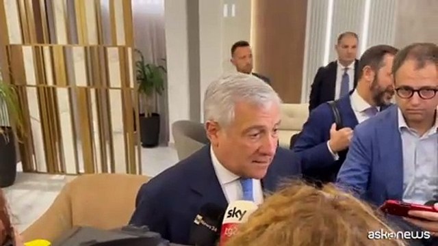 Tajani a Tunisi: Italia fortemente impegnata per raggiungere la pace