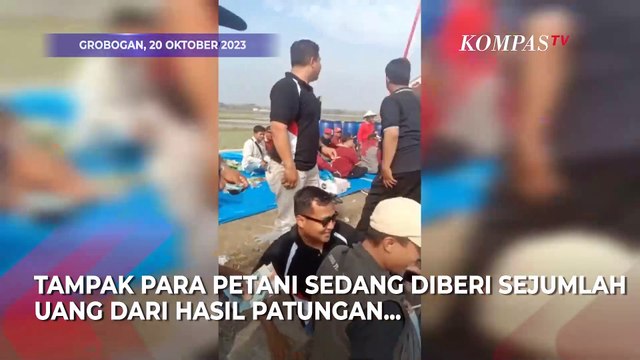 Momen Petani di Grobogan Bergembira Dapat Saweran dari Kades