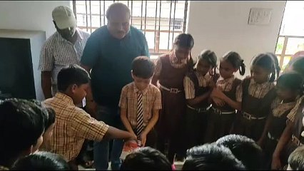 बड़े नाखून बन जाते हैं जीवाणुओं का घर, भोजन से पहले हाथ साबुन से धोएं